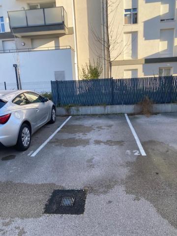 Le Corbeau Et Le Homard, Un Vrai Havre De Paix Dijon Exterior foto